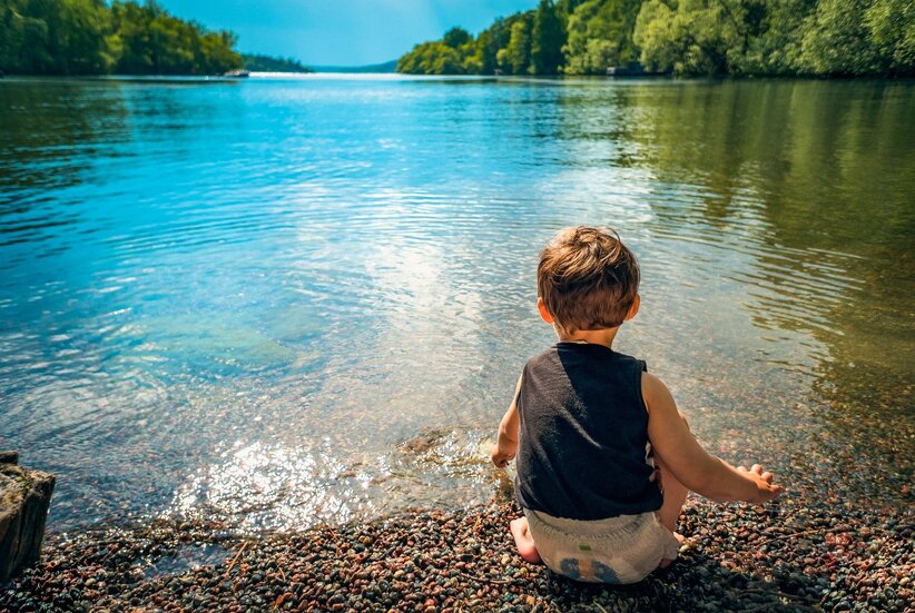 ¿Cuáles son los beneficios de jugar al aire libre?